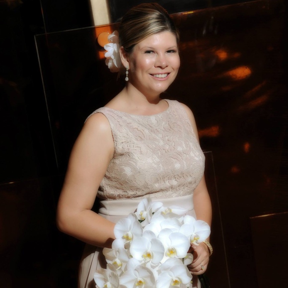 Meet your Posher, Karen - Picture 2 of 6